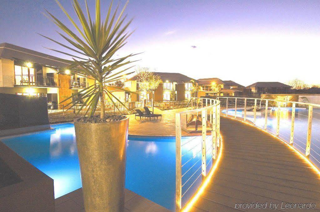Oaks Cable Beach Resort Esterno foto