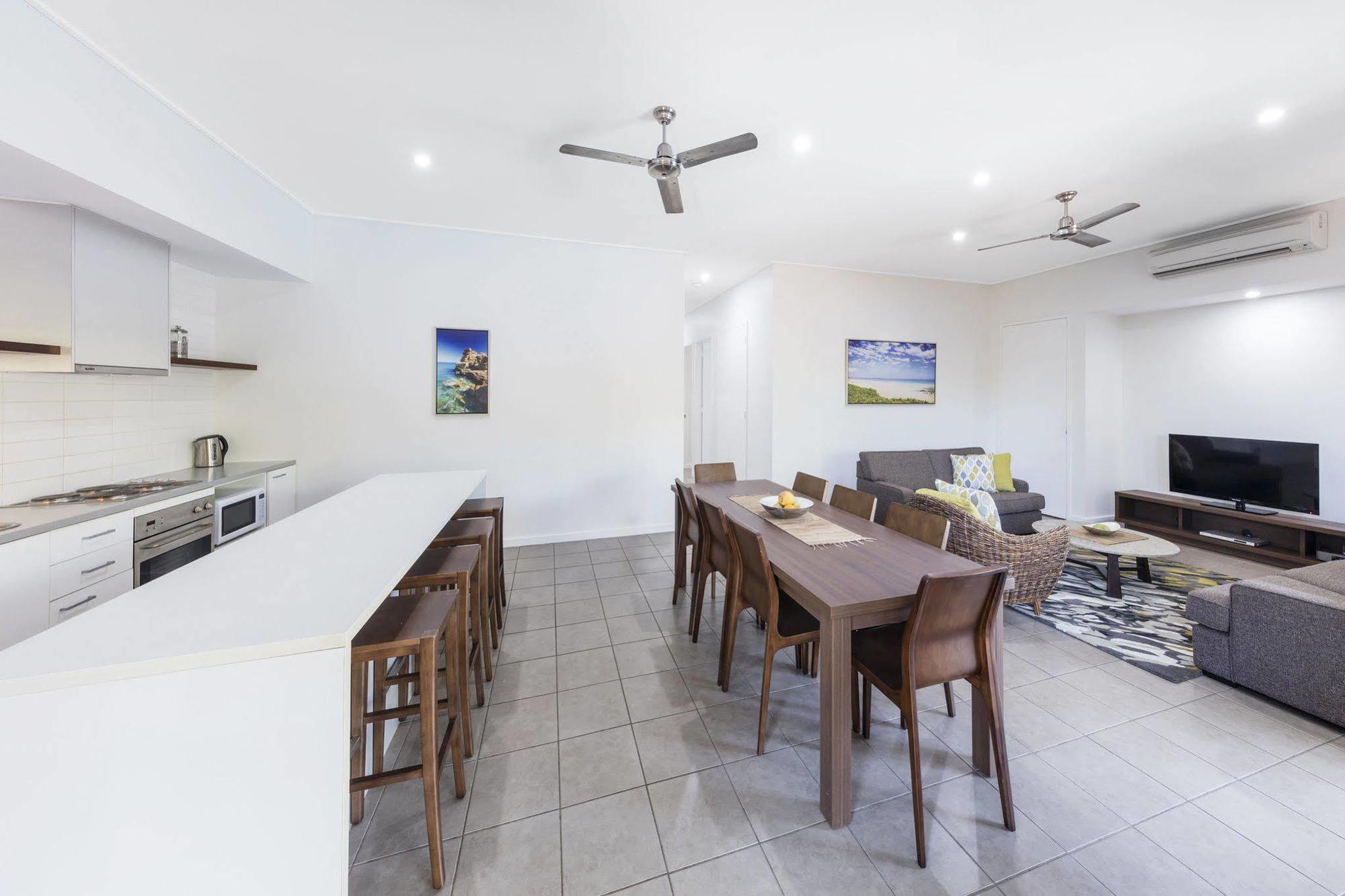 Oaks Cable Beach Resort Esterno foto